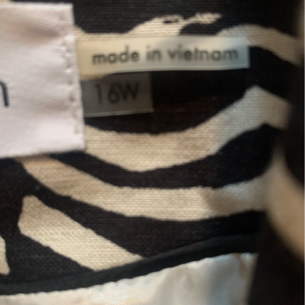 Calvin Klein Linen Black Cream Zebra Animal Print Lined Jacket NWOT Size 16W - Picture 10 of 10